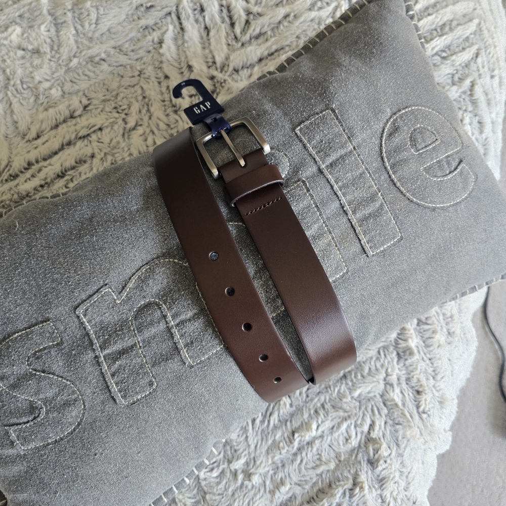 GAP Brown Leather Men's Belt, Size 28